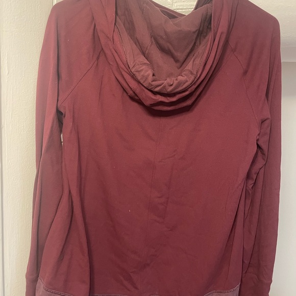 Lululemon Pullover - Picture 5 of 5